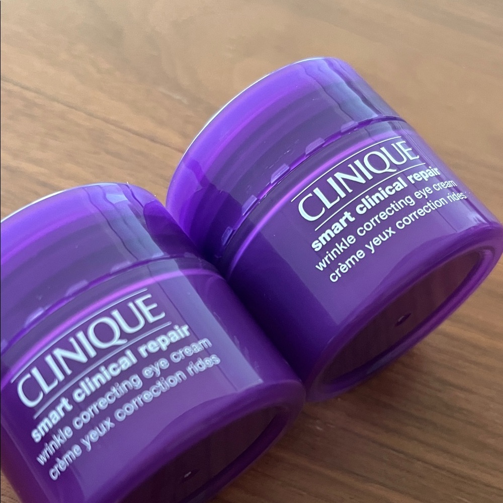 New bundle of 2 Clinique Smart Clinical repair eye cream 💕